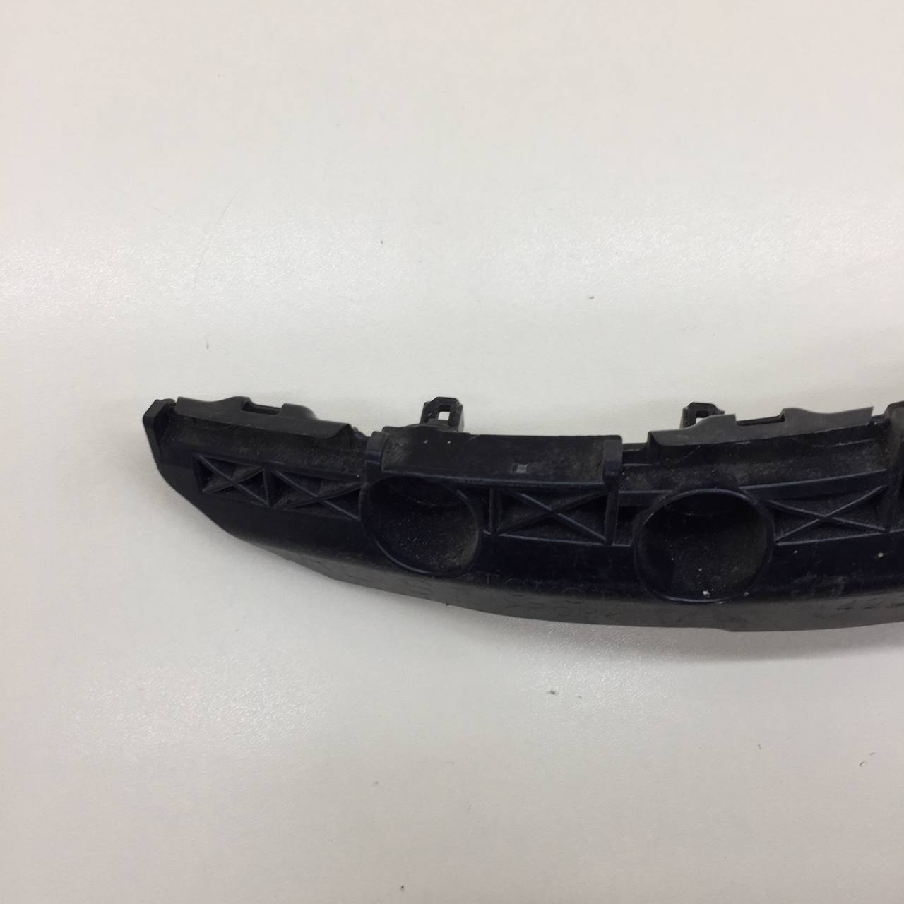 Кронштейн заднего бампера левый Toyota Rav 4 (A30) 2006-2013