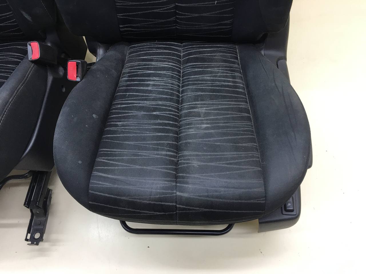 Сиденье (комплект) Mazda Mazda 2 (DE) 2007-2014 Сиденье (комплект) Mazda Mazda 2 (DE) 2007-2014
