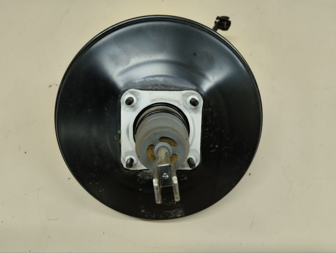 Усилитель тормозов вакуумный Renault Duster (HSA, HSM) 2012> Усилитель тормозов вакуумный Renault Duster (HSA, HSM) 2012>