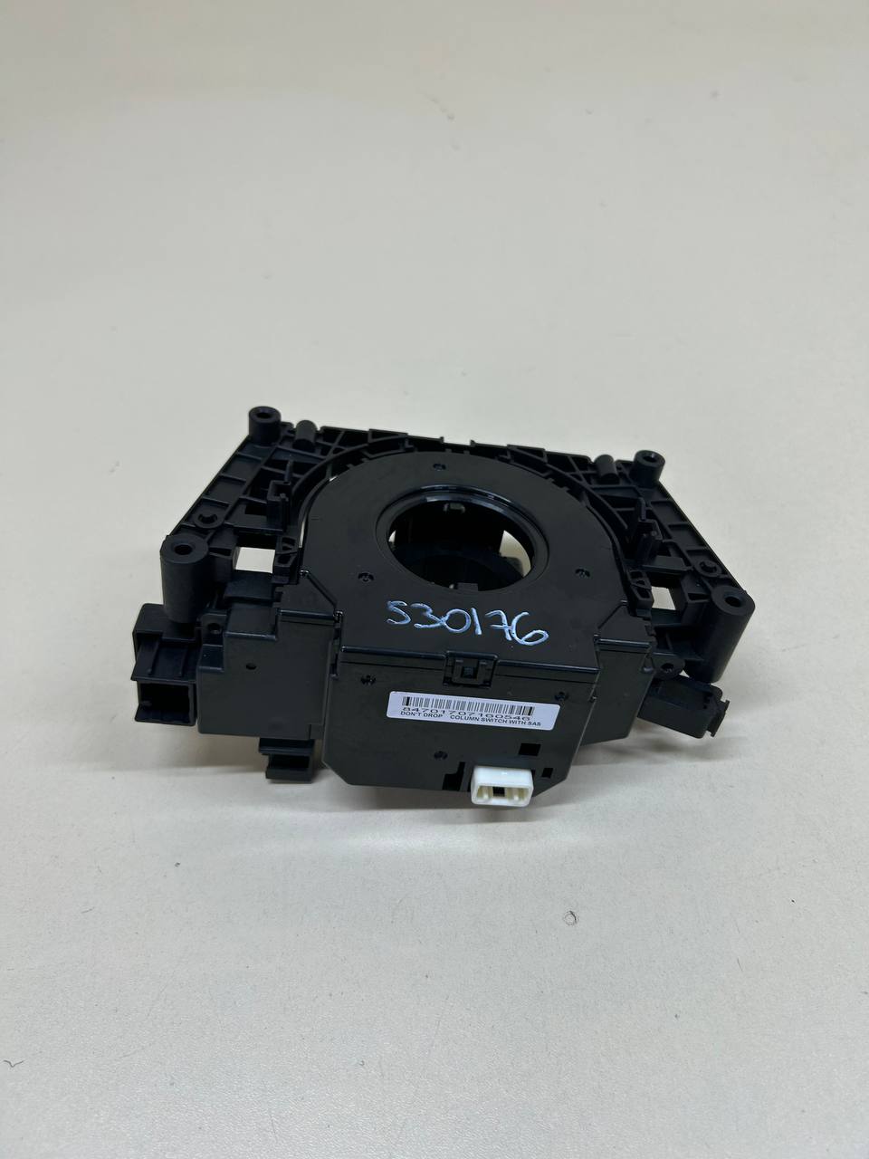 Датчик угла поворота рулевого колеса Mitsubishi Outlander (GF) 2012>