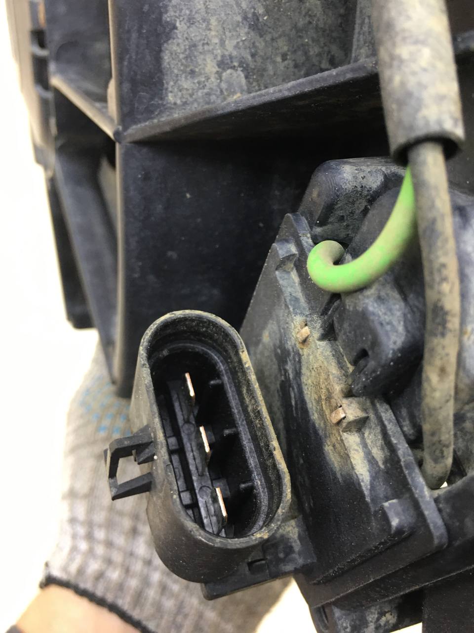 Диффузор вентилятора Lada Granta 2011>