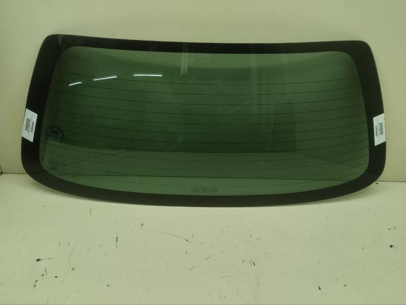 Стекло заднее Toyota Corolla Spacio (E110) 1997-2001