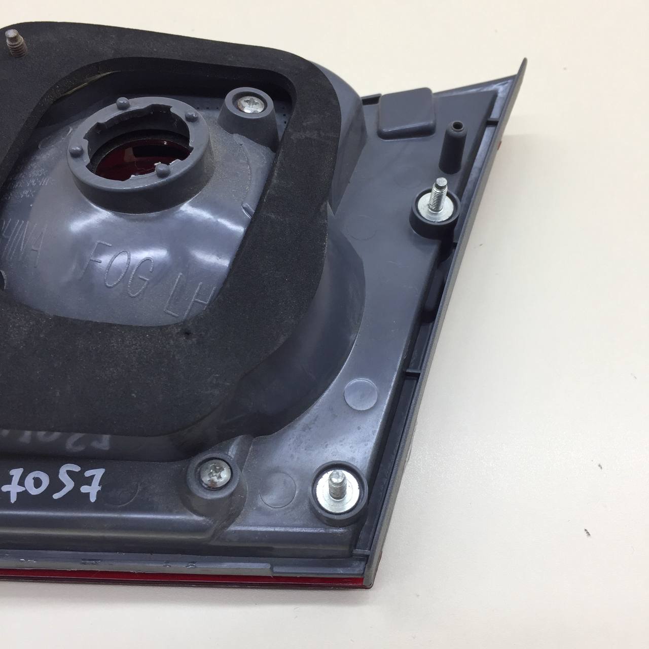 Фонарь задний внутренний левый Chevrolet Cruze (J300) 2009-2016