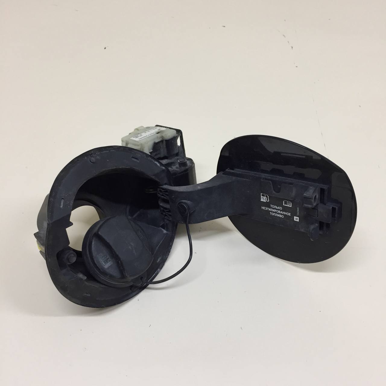 Лючок бензобака Chevrolet Cruze (J300) 2009-2016