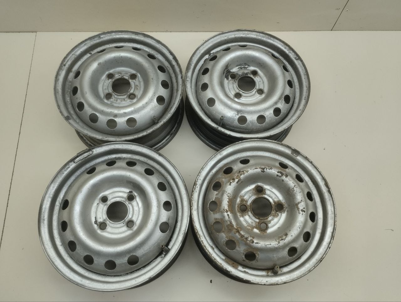 Диски к-кт R14 Штампованные