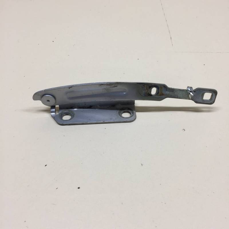 Петля капота левая Renault Duster (HSA, HSM) 2012> Петля капота левая Renault Duster (HSA, HSM) 2012>