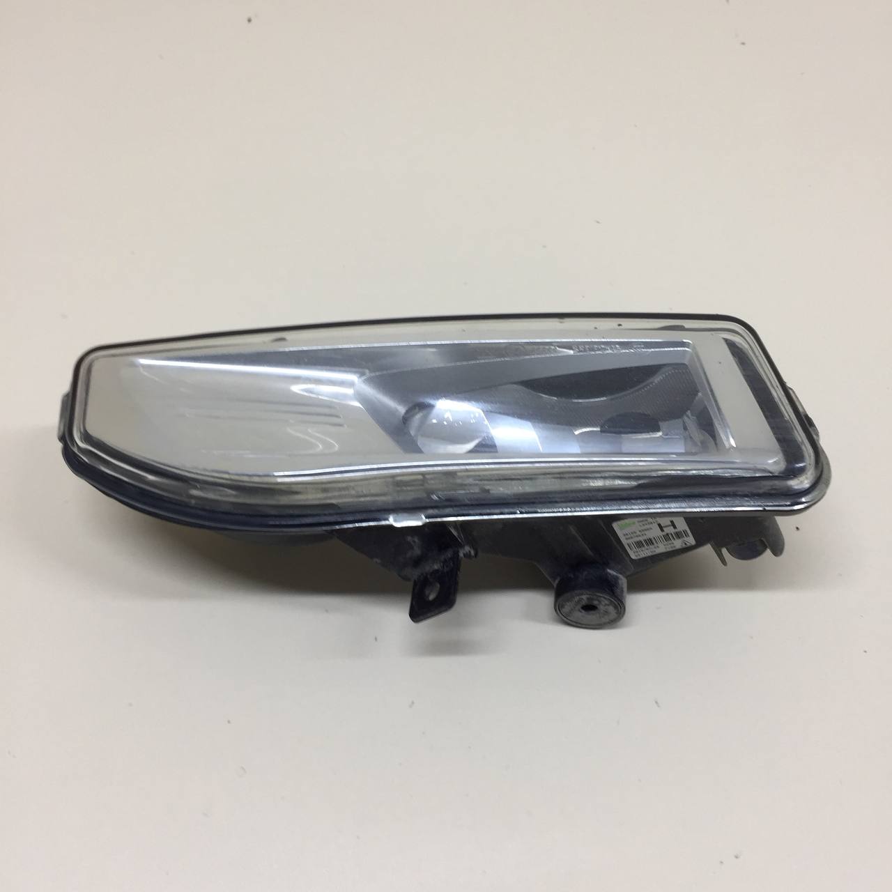 Фара противотуманная левая Nissan Qashqai (J11) 2014>