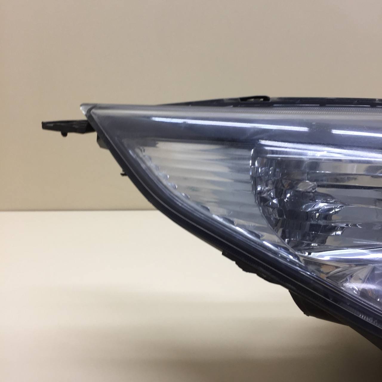 Фара правая Honda CR-V 2012-2017 Фара правая Honda CR-V 2012-2017