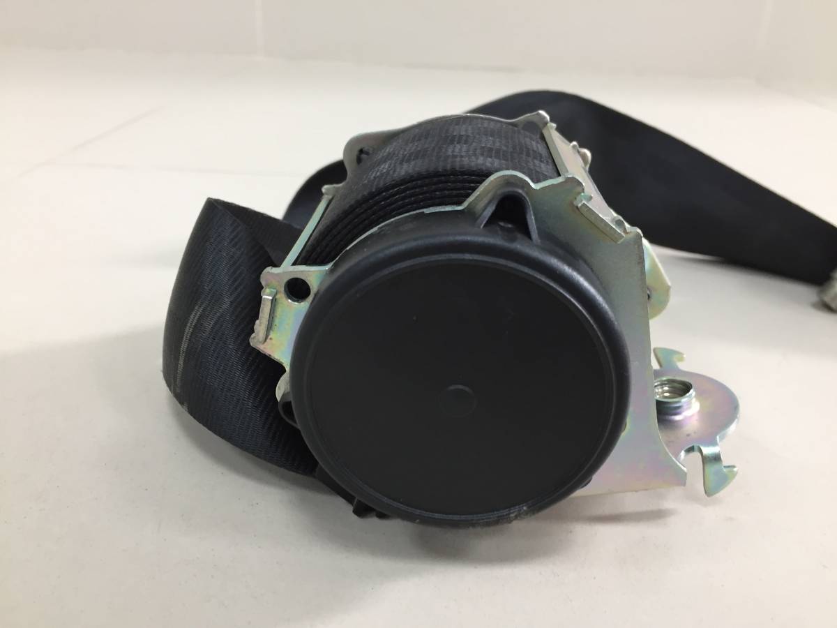 Ремень безопасности Lada Largus 2012>