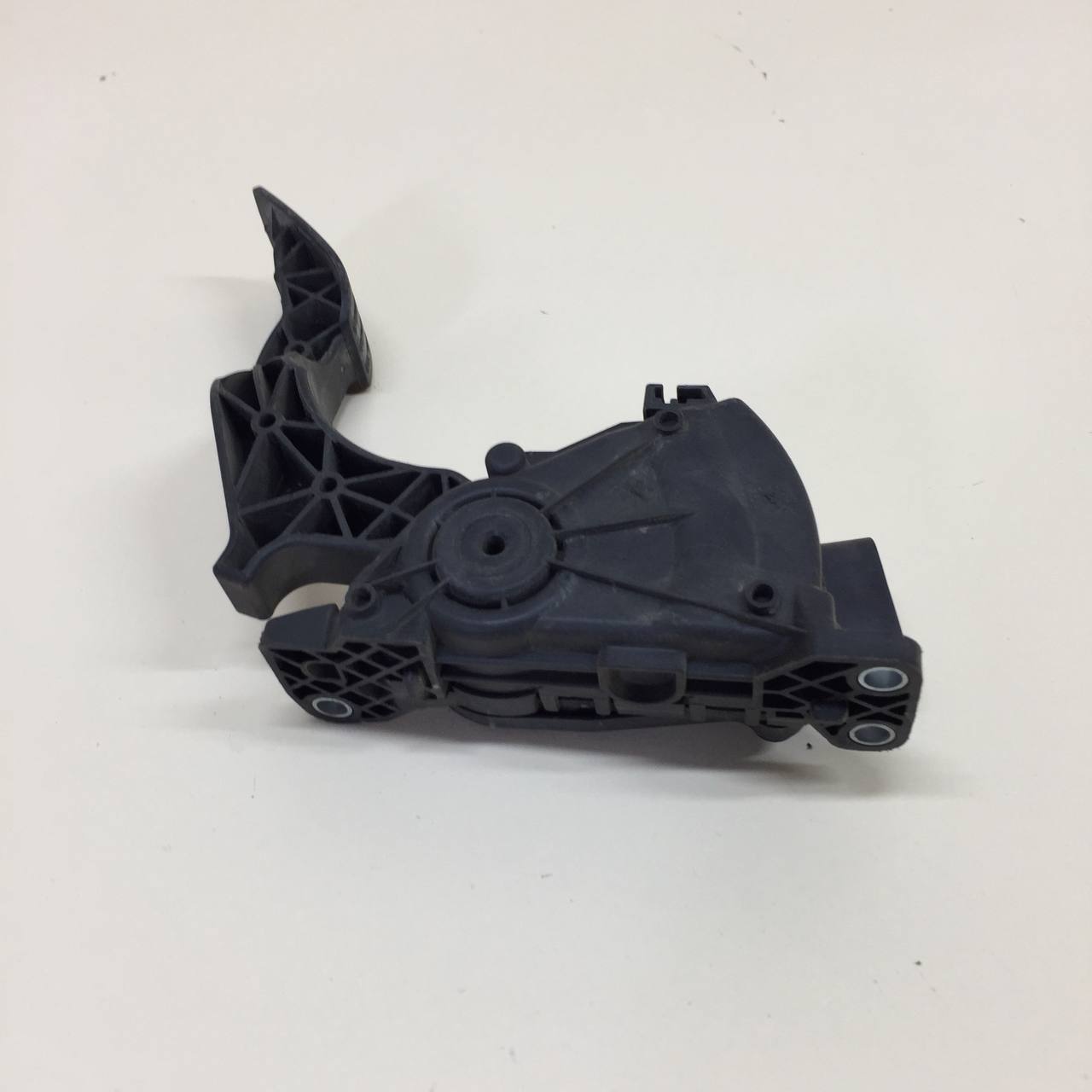 Педаль газа Ford Fiesta (MK5) 2002-2008