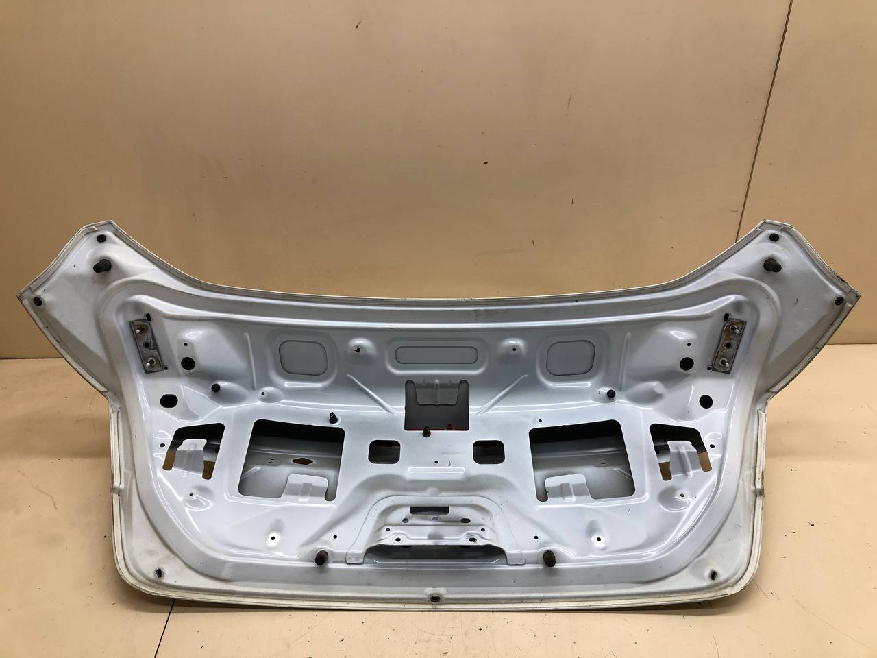 Крышка багажника Ford Focus 3 2011>