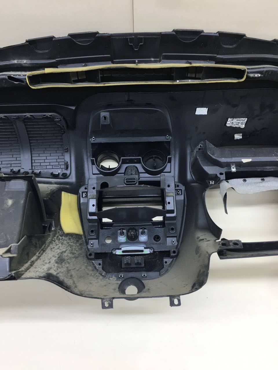 Торпедо Lada Granta 2011>