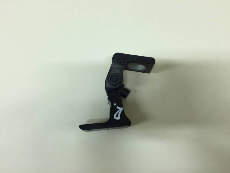 Петля двери Volkswagen Polo (MK5) 2011-2020