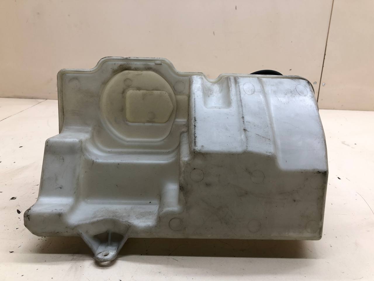 Бачок омывателя лобового стекла Volvo XC60 2008-2017