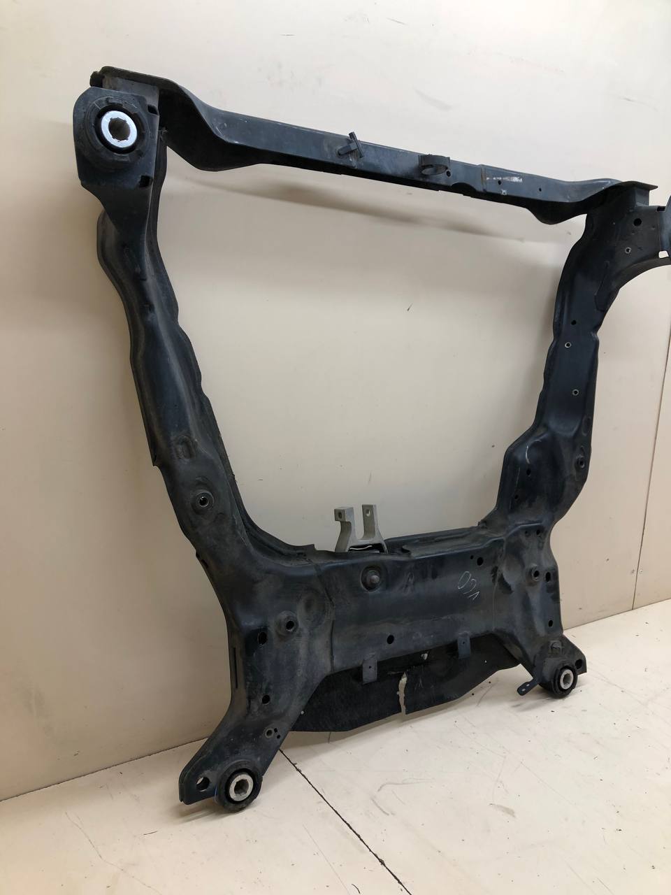 Балка подмоторная Volvo V60 2010-2013