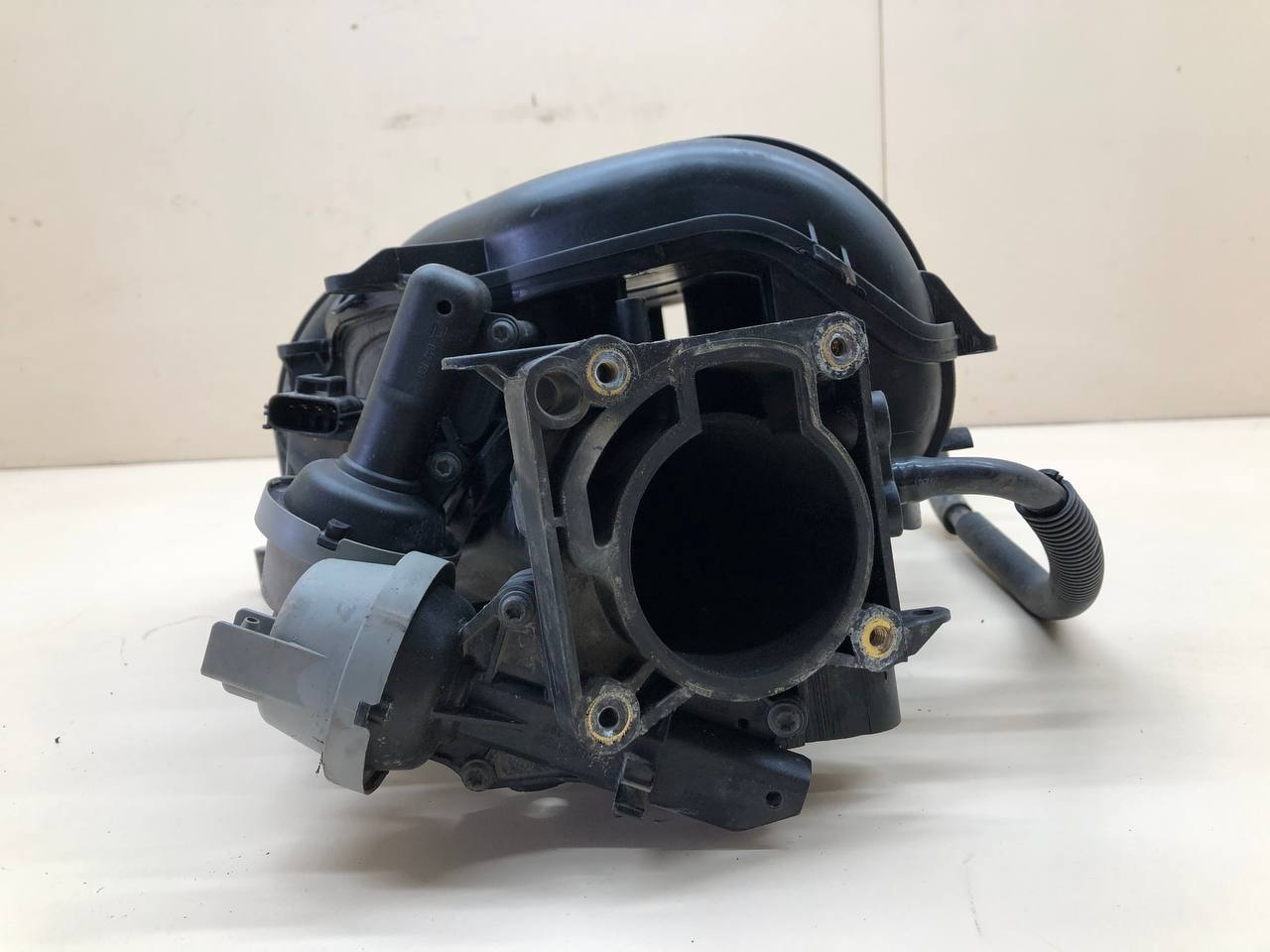 Коллектор впускной Ford Focus 2 (DA) 2005-2008
