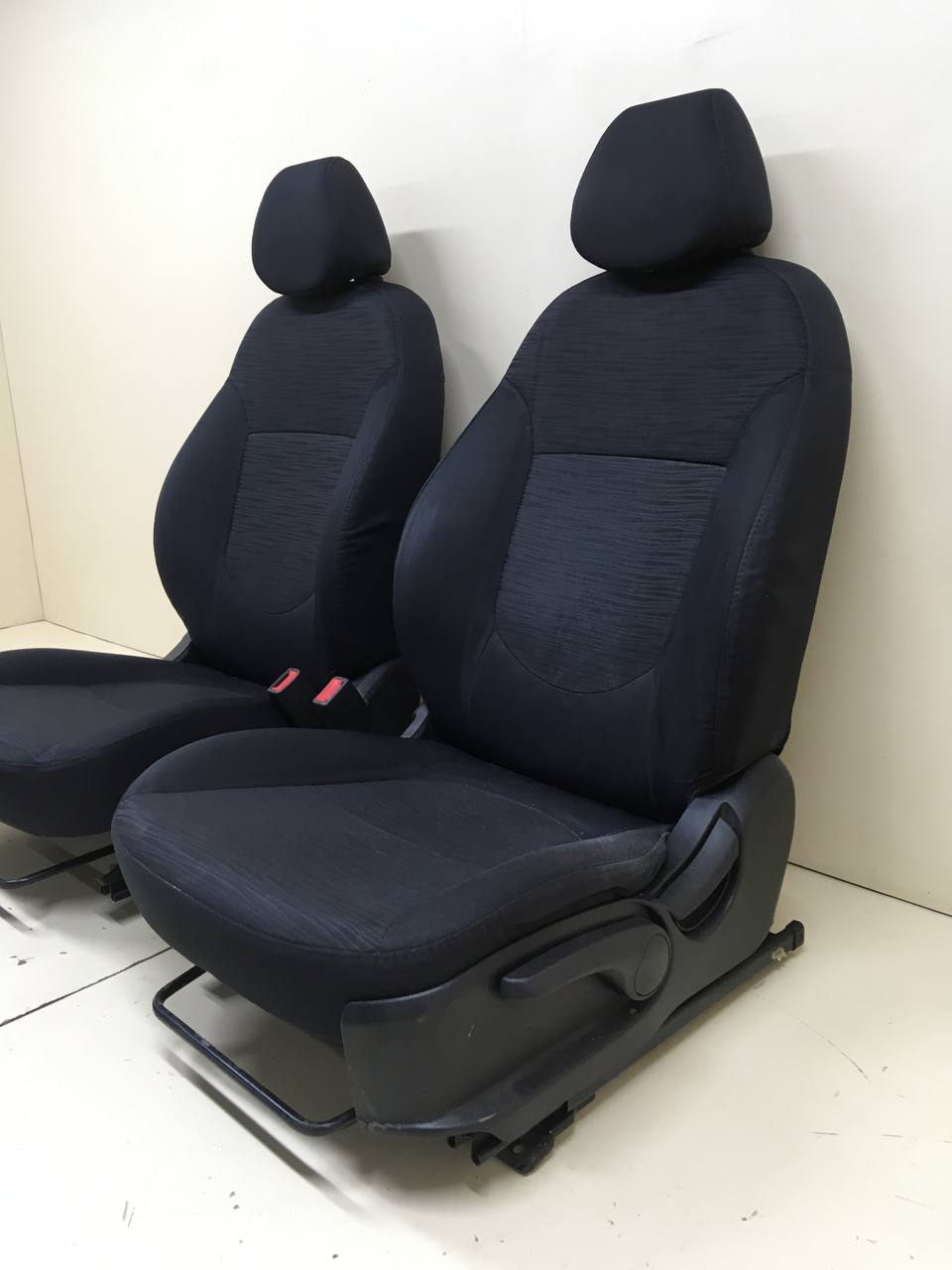 Сиденье (комплект) Hyundai Solaris (RB) 2010-2017 Сиденье (комплект) Hyundai Solaris (RB) 2010-2017
