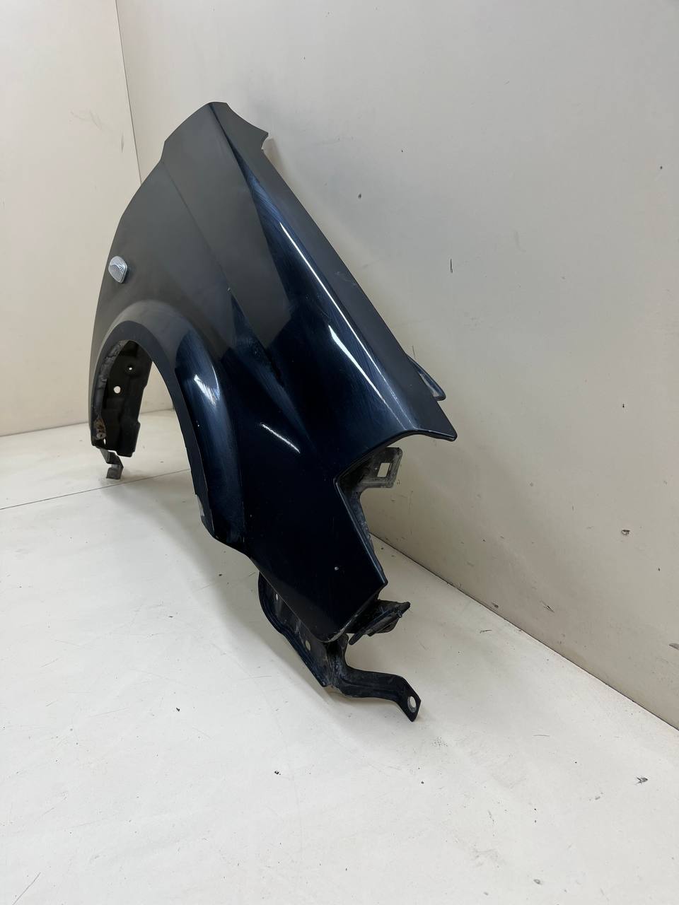 Крыло переднее правое Nissan Primera (P12) 2002-2007