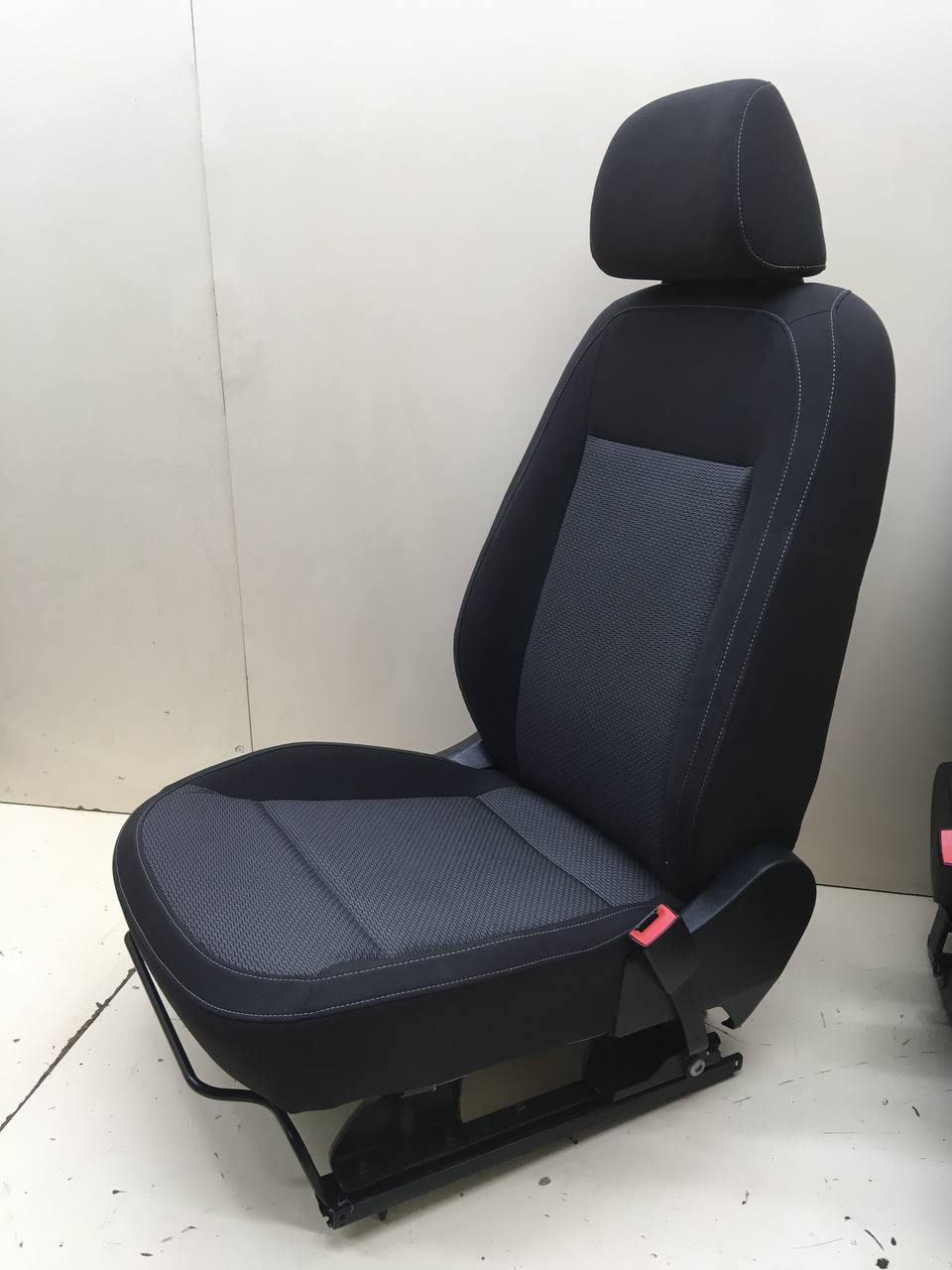 Сиденье (комплект) Volkswagen Polo (MK5) 2011-2020 Сиденье (комплект) Volkswagen Polo (MK5) 2011-2020
