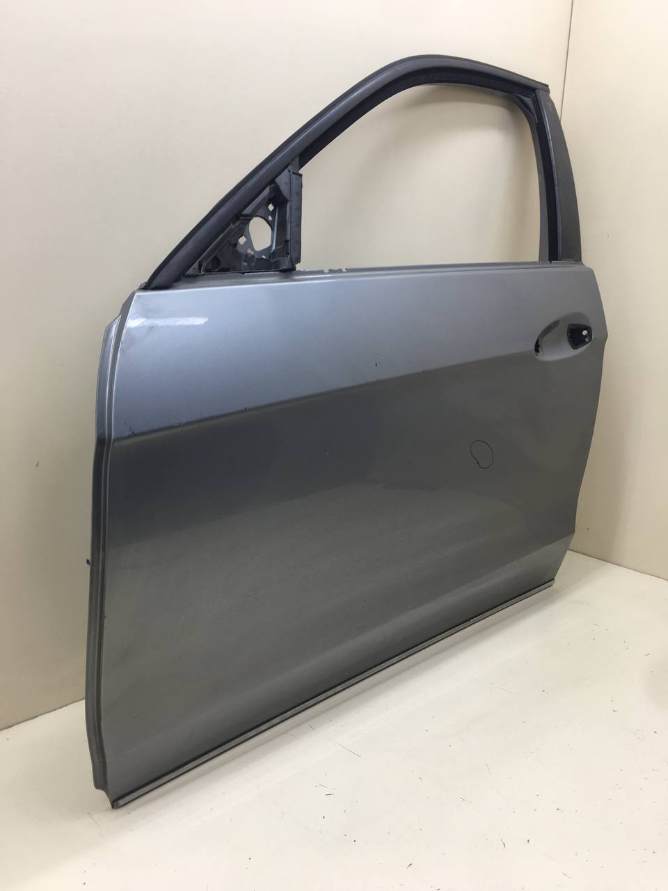 Дверь передняя левая Mercedes-Benz E-Class (W212/S212/C207/A207) 2009-2016 Дверь передняя левая Mercedes-Benz E-Class (W212/S212/C207/A207) 2009-2016
