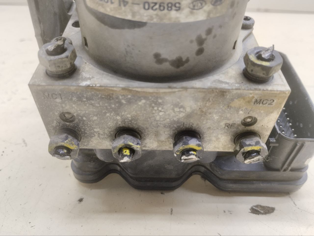 Блок ABS (насос) Hyundai Solaris (RB) 2010-2017