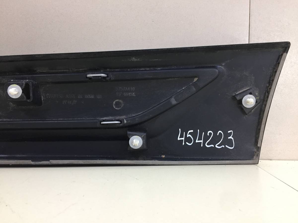 Накладка двери задней правой Mitsubishi Outlander (GF) 2012>