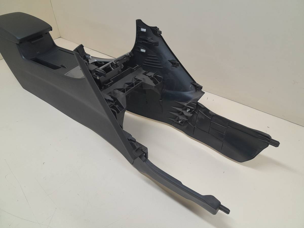 Консоль центральная Mazda Mazda 3 (BL) 2009-2013