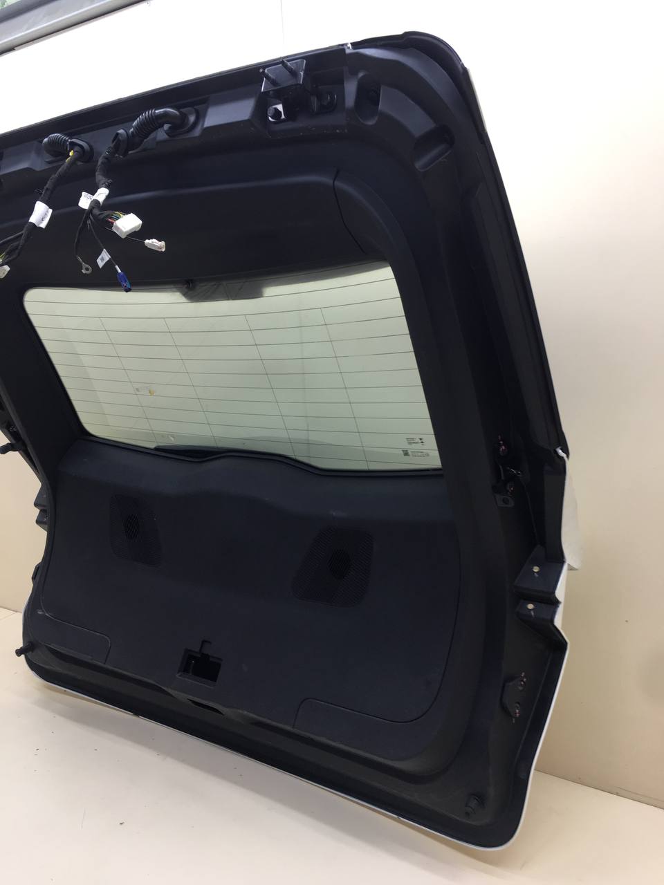 Дверь багажника со стеклом EXEED RX 2022>