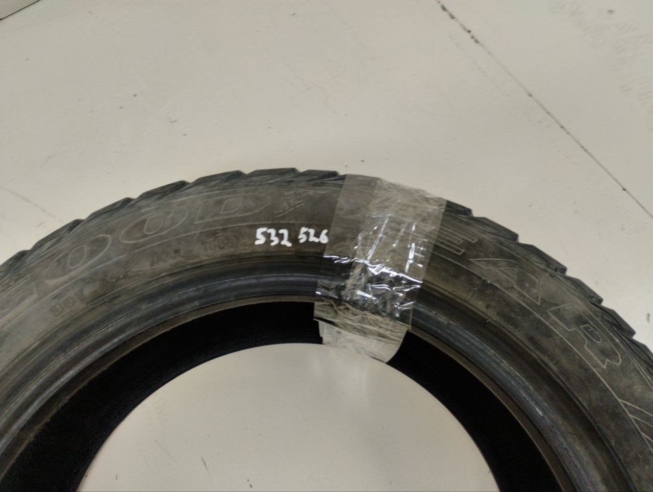 Шины R16 Зимние шипованные GOODYEAR 