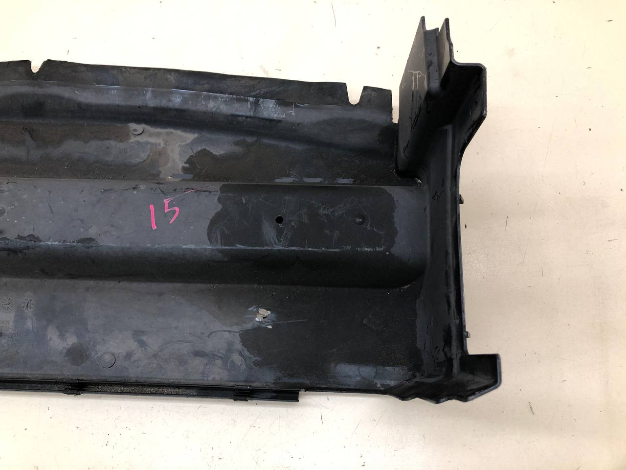 Воздуховод радиатора Jaguar XF 2007-2015