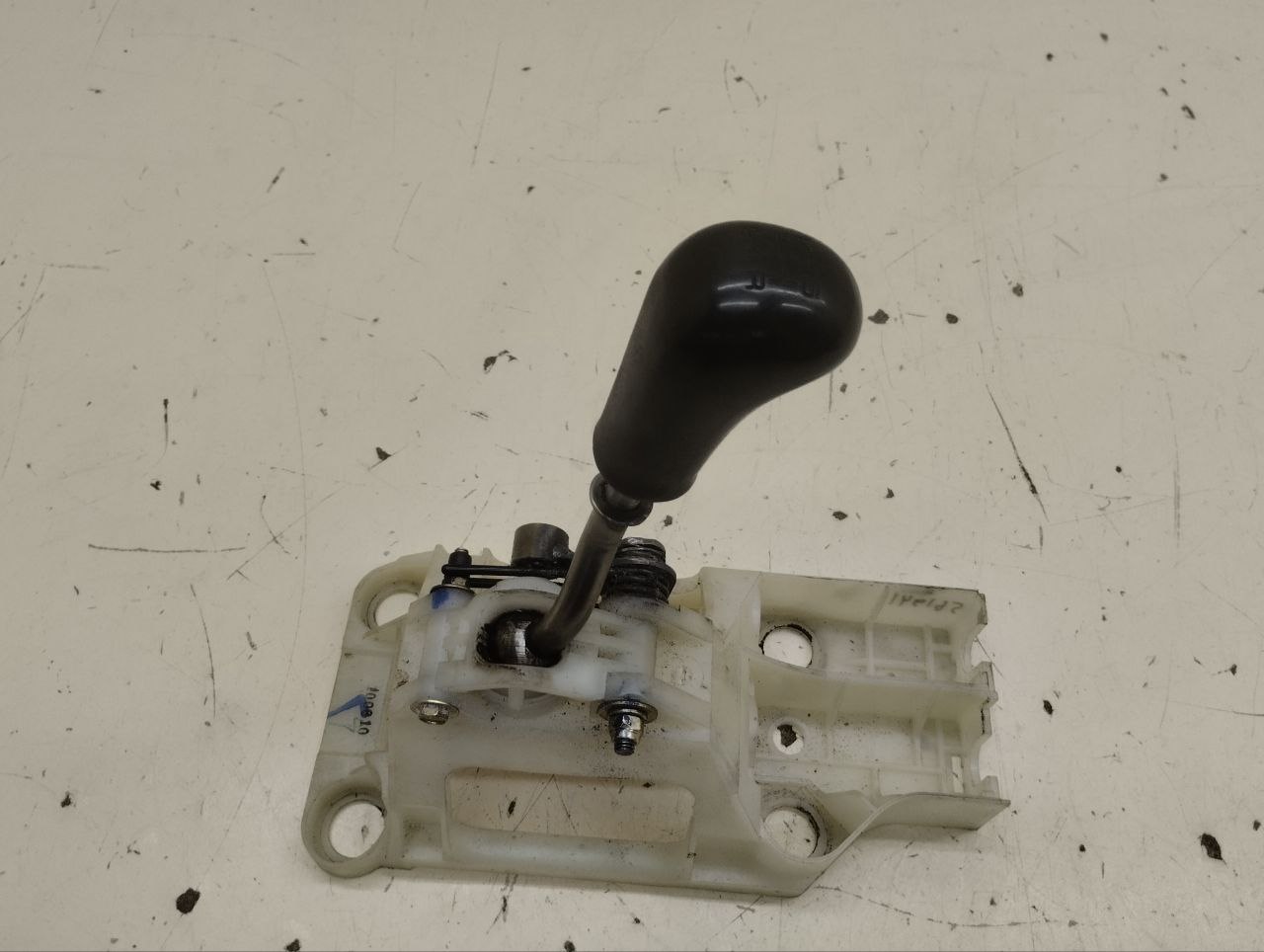 Кулиса КПП Mitsubishi Lancer 9 (CS/Classic) 2000-2011 Кулиса КПП Mitsubishi Lancer 9 (CS/Classic) 2000-2011