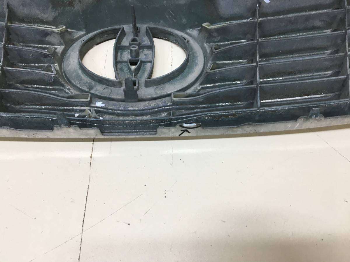 Решетка радиатора Toyota Camry (XV50) 2011-2017
