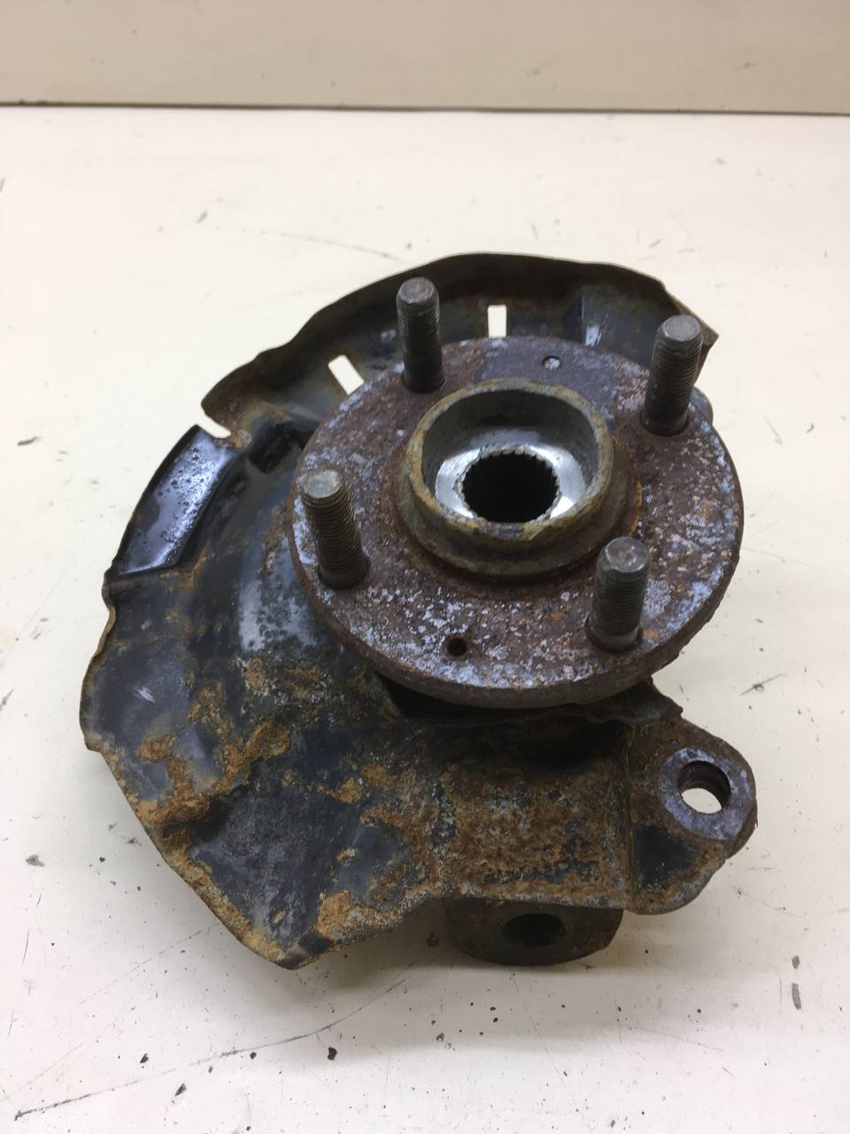 Кулак поворотный передний правый Hyundai Solaris (RB) 2010-2017