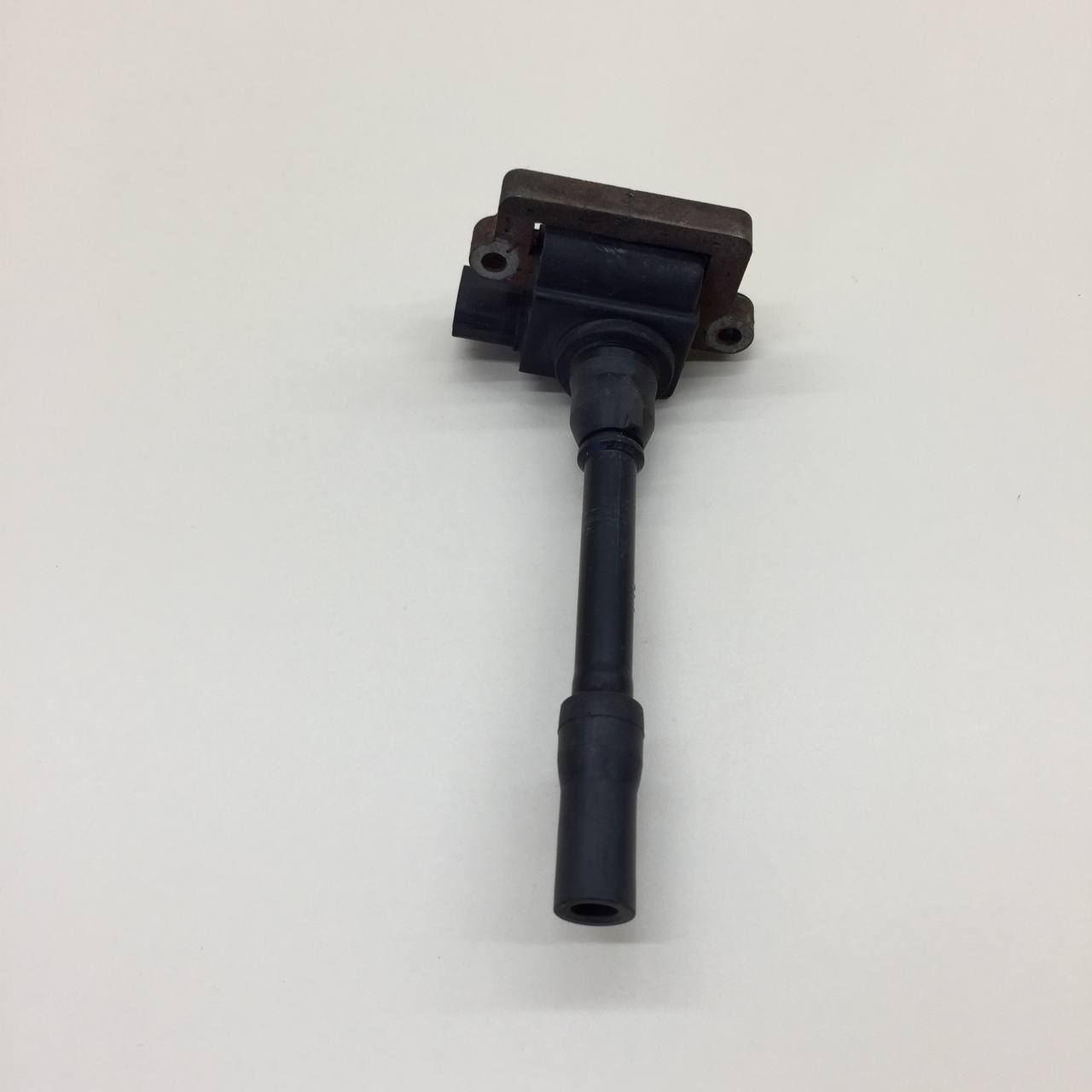 Катушка зажигания Mitsubishi Pajero/Montero 3 (V6, V7) 2000-2006 Катушка зажигания Mitsubishi Pajero/Montero 3 (V6, V7) 2000-2006