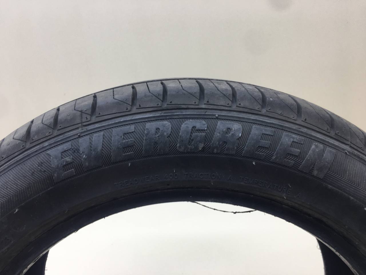 Шины R16 Летние Evergreen Dyna Comfort en226