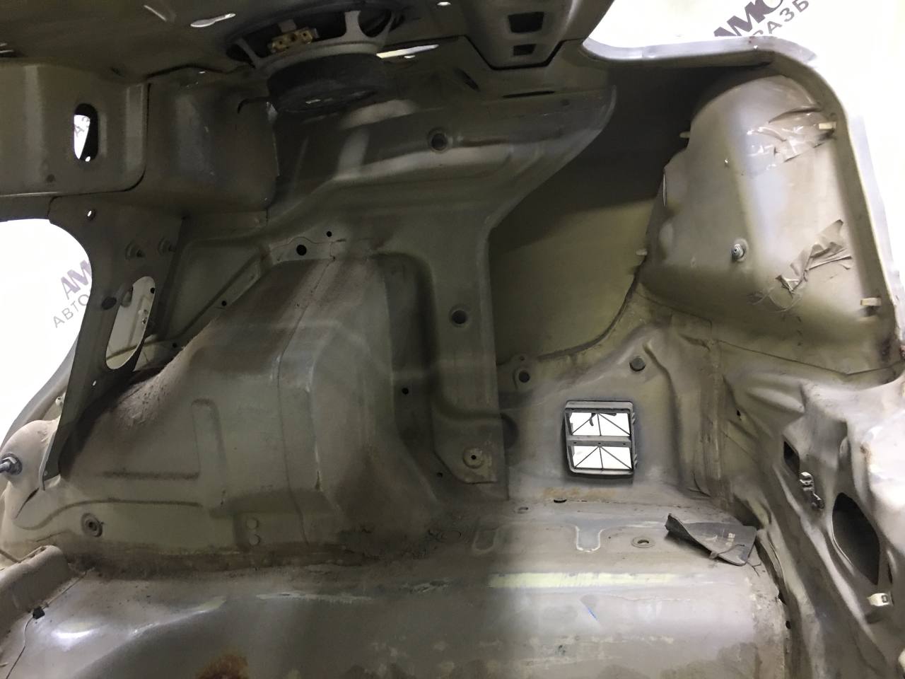 Крыло заднее правое Chevrolet Aveo T250 2005-2011 Крыло заднее правое Chevrolet Aveo T250 2005-2011