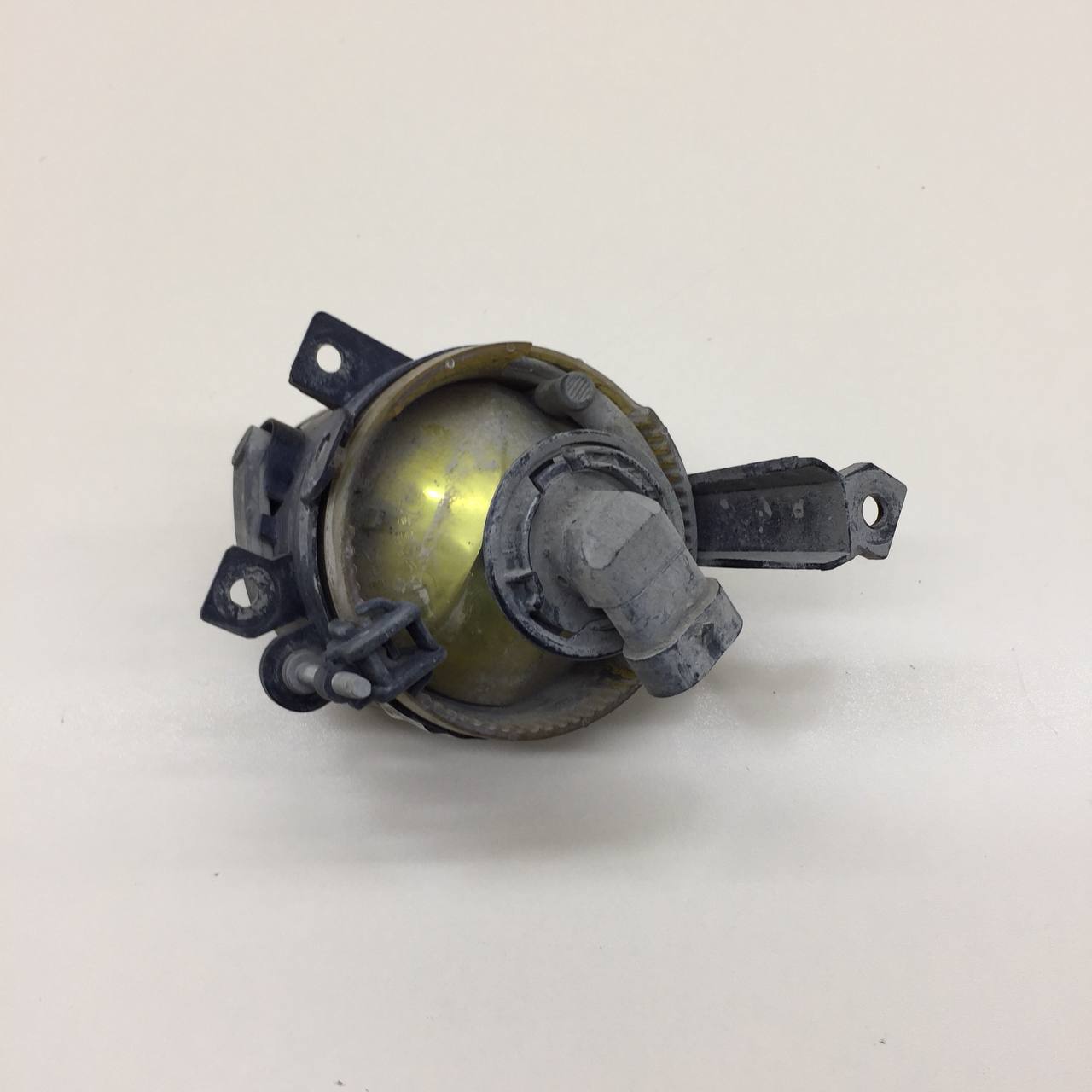 Фара противотуманная правая Volkswagen Tiguan (5N1) 2007-2011 Фара противотуманная правая Volkswagen Tiguan (5N1) 2007-2011