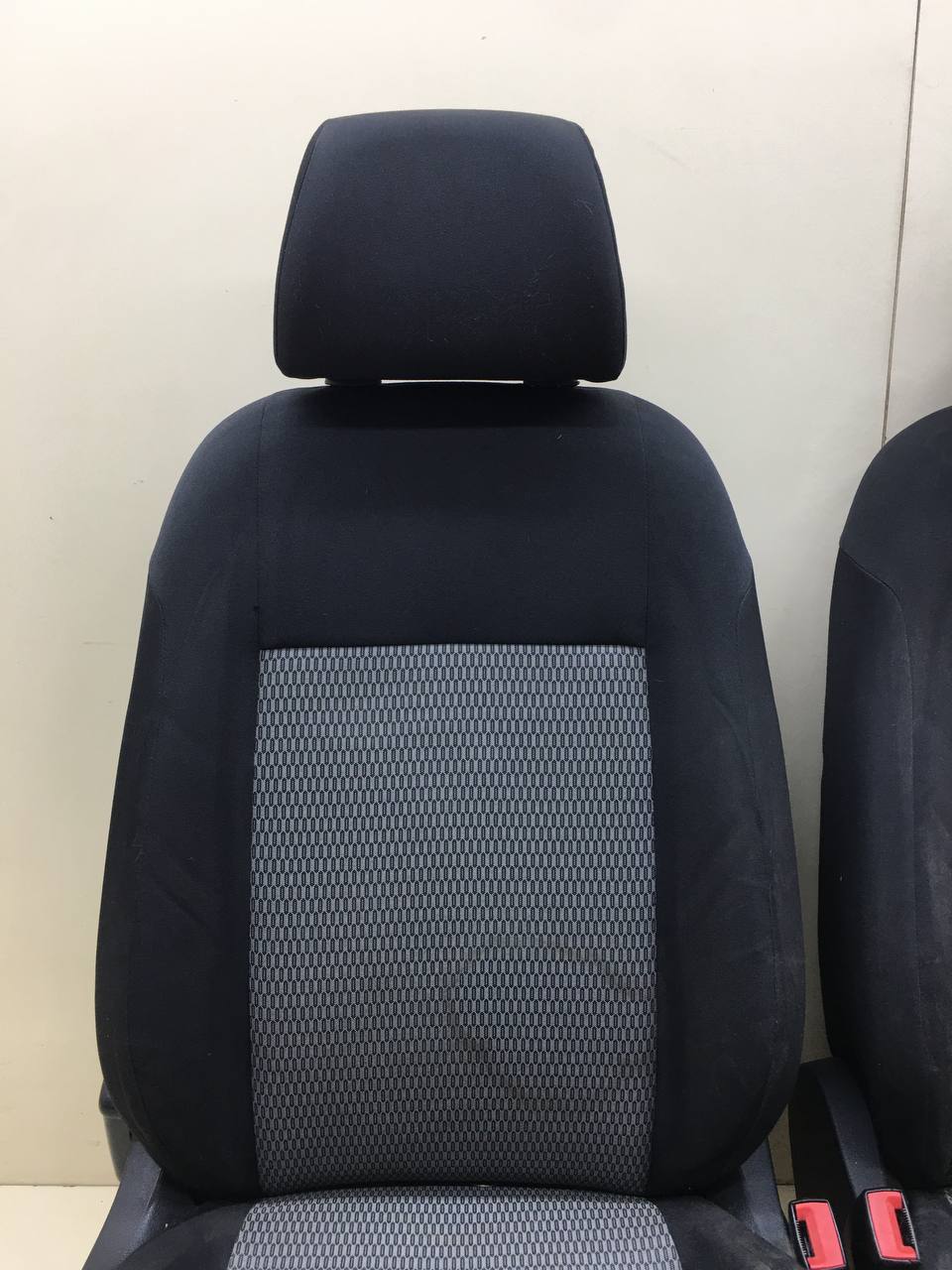 Сиденье (комплект) Volkswagen Polo (MK5) 2011-2020 Сиденье (комплект) Volkswagen Polo (MK5) 2011-2020