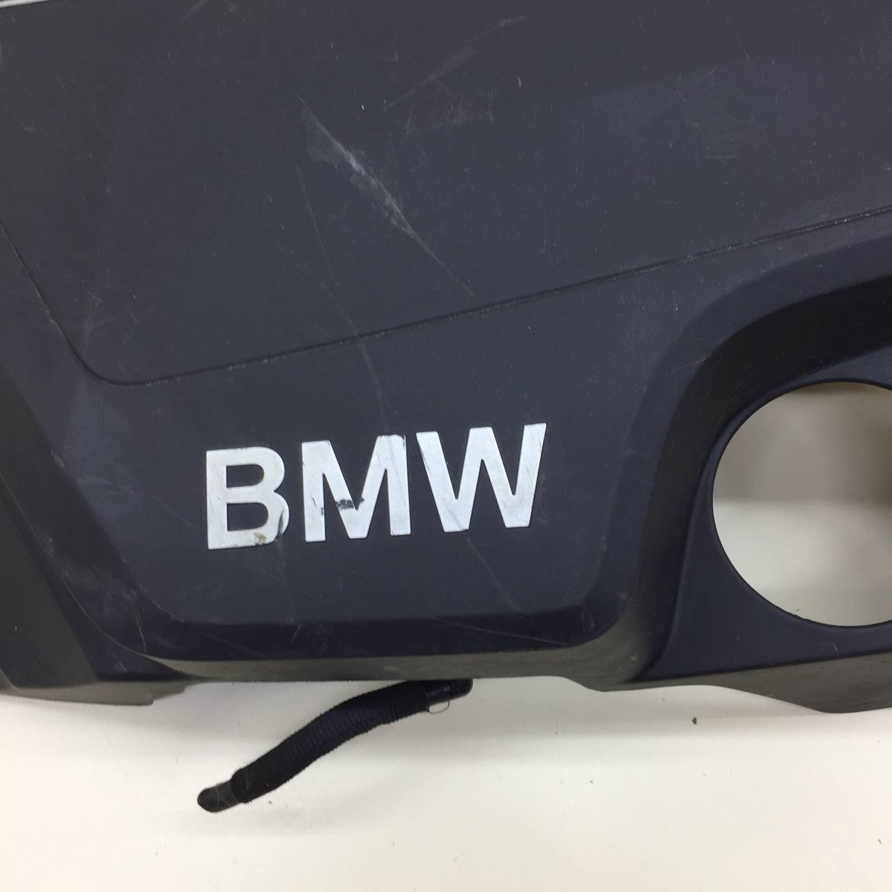 Крышка двигателя декоративная BMW 3-series F30/F31 2011> Крышка двигателя декоративная BMW 3-series F30/F31 2011>