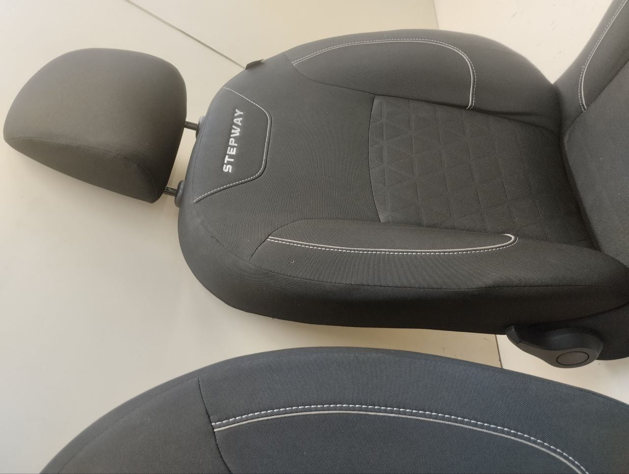 Сиденье (комплект) Renault Sandero Stepway (5S) 2014-2022