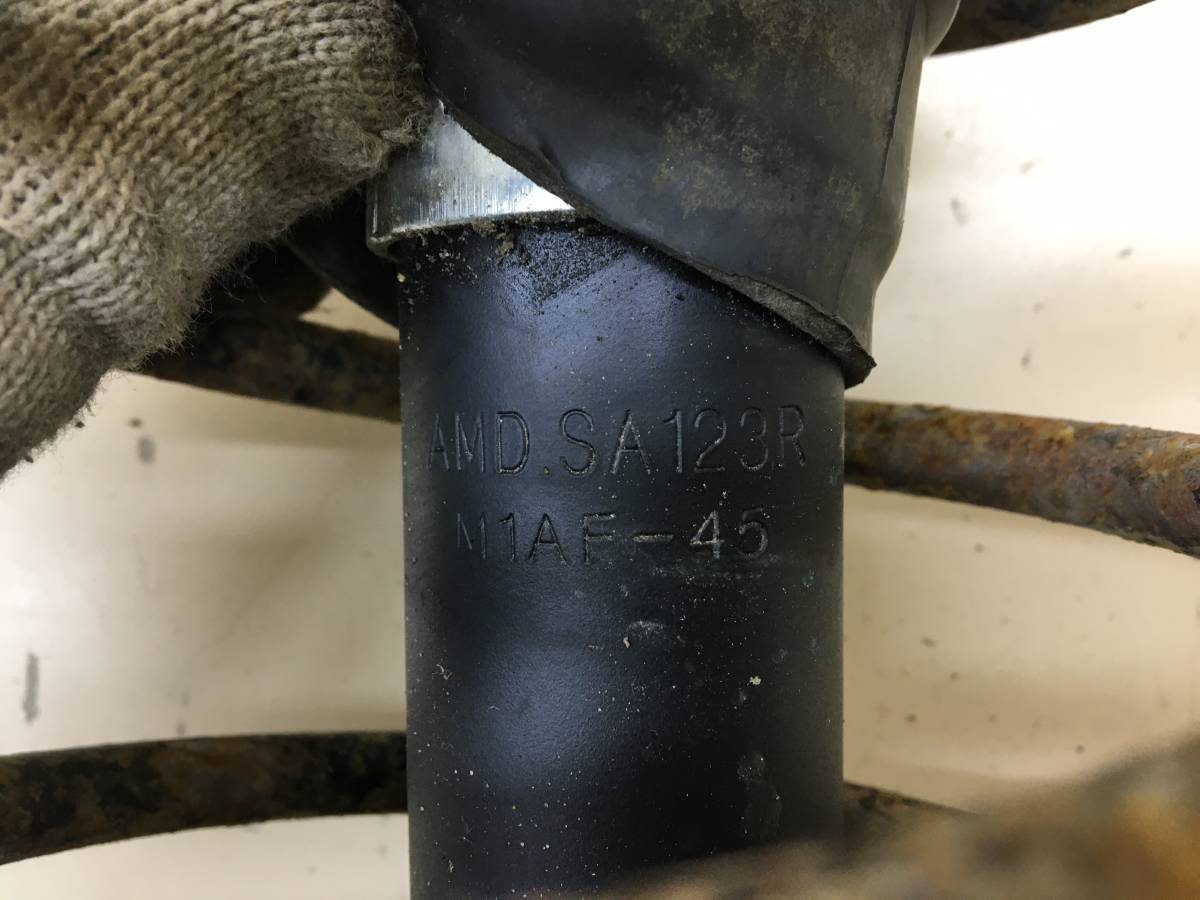 Амортизатор задний правый Kia Spectra (SD) 2004-2011