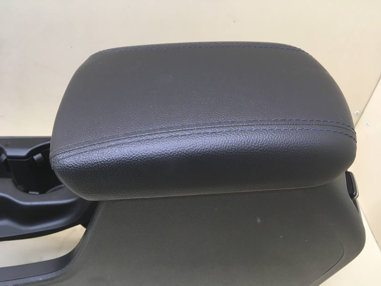 Консоль центральная Hyundai Tucson (TL) 2015-2021 Консоль центральная Hyundai Tucson (TL) 2015-2021