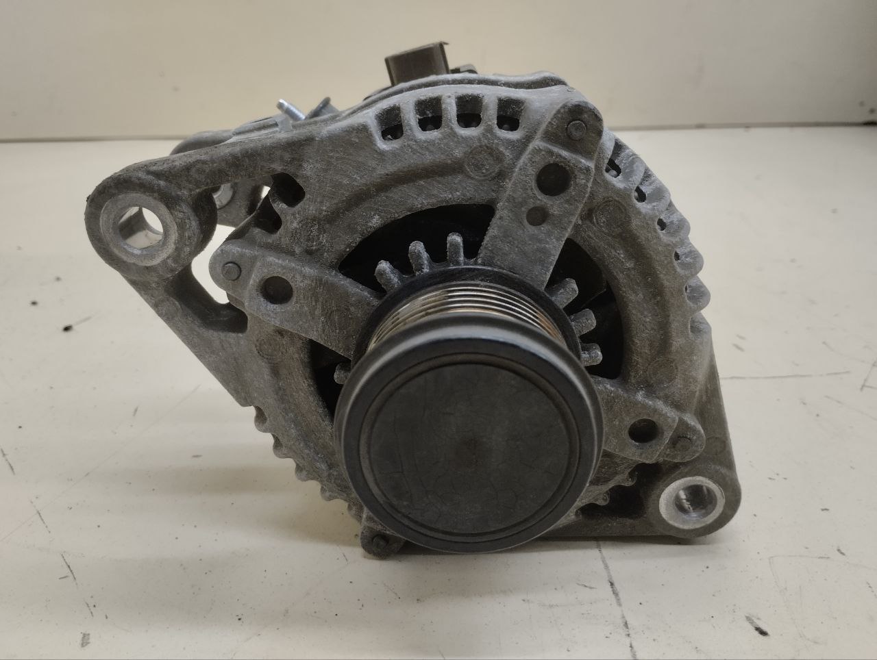 Генератор Toyota Highlander (U40) 2007-2013