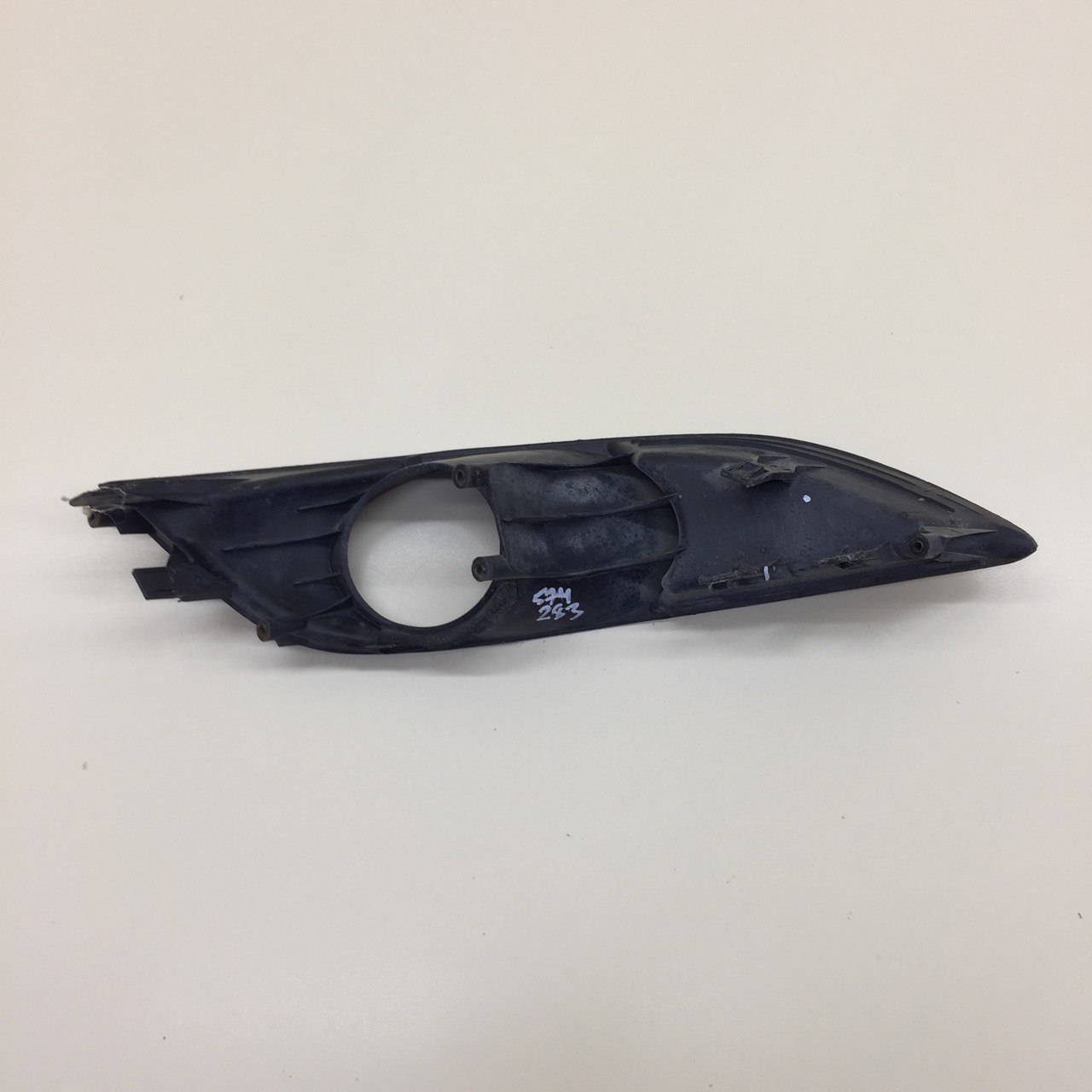 Рамка противотуманной фары левой Toyota Auris (E150) 2006-2012