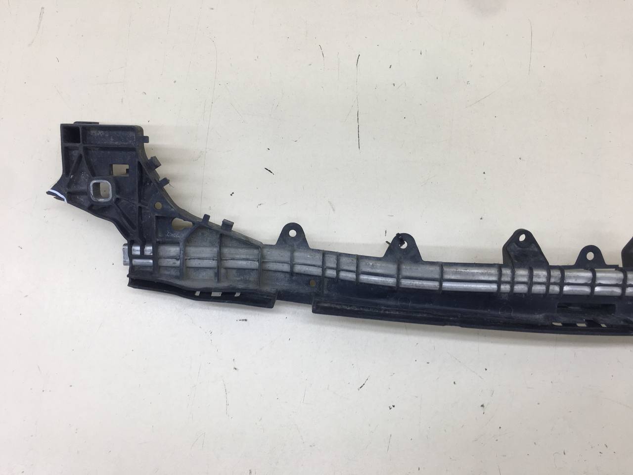 Кронштейн переднего бампера Mercedes-Benz C-Class (W205) 2014>