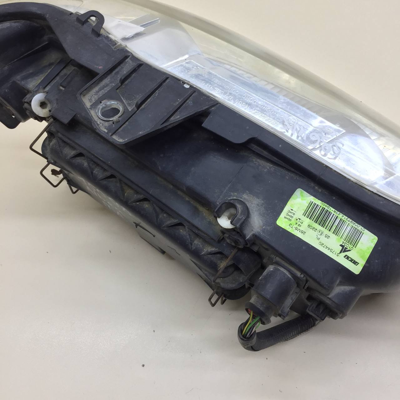 Фара левая Fiat Albea 2002-2012