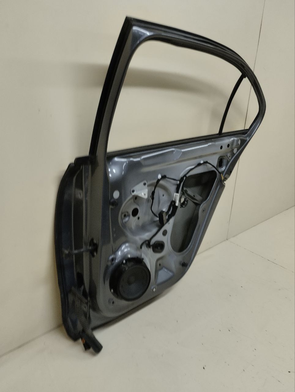 Дверь задняя правая Volkswagen Jetta (A6) 2010-2019 Дверь задняя правая Volkswagen Jetta (A6) 2010-2019