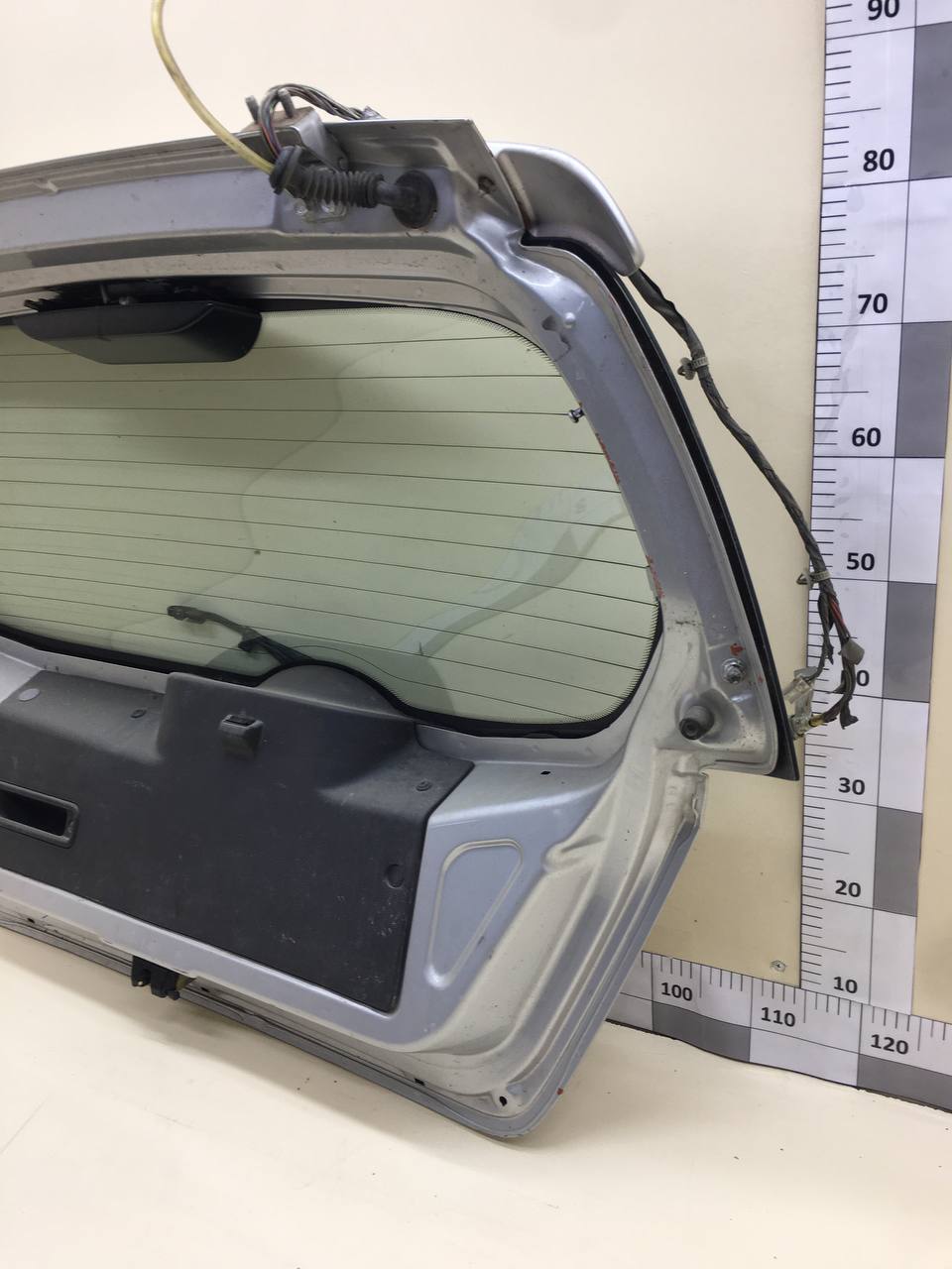Дверь багажника со стеклом Chevrolet Aveo T200 2003-2008 Дверь багажника со стеклом Chevrolet Aveo T200 2003-2008
