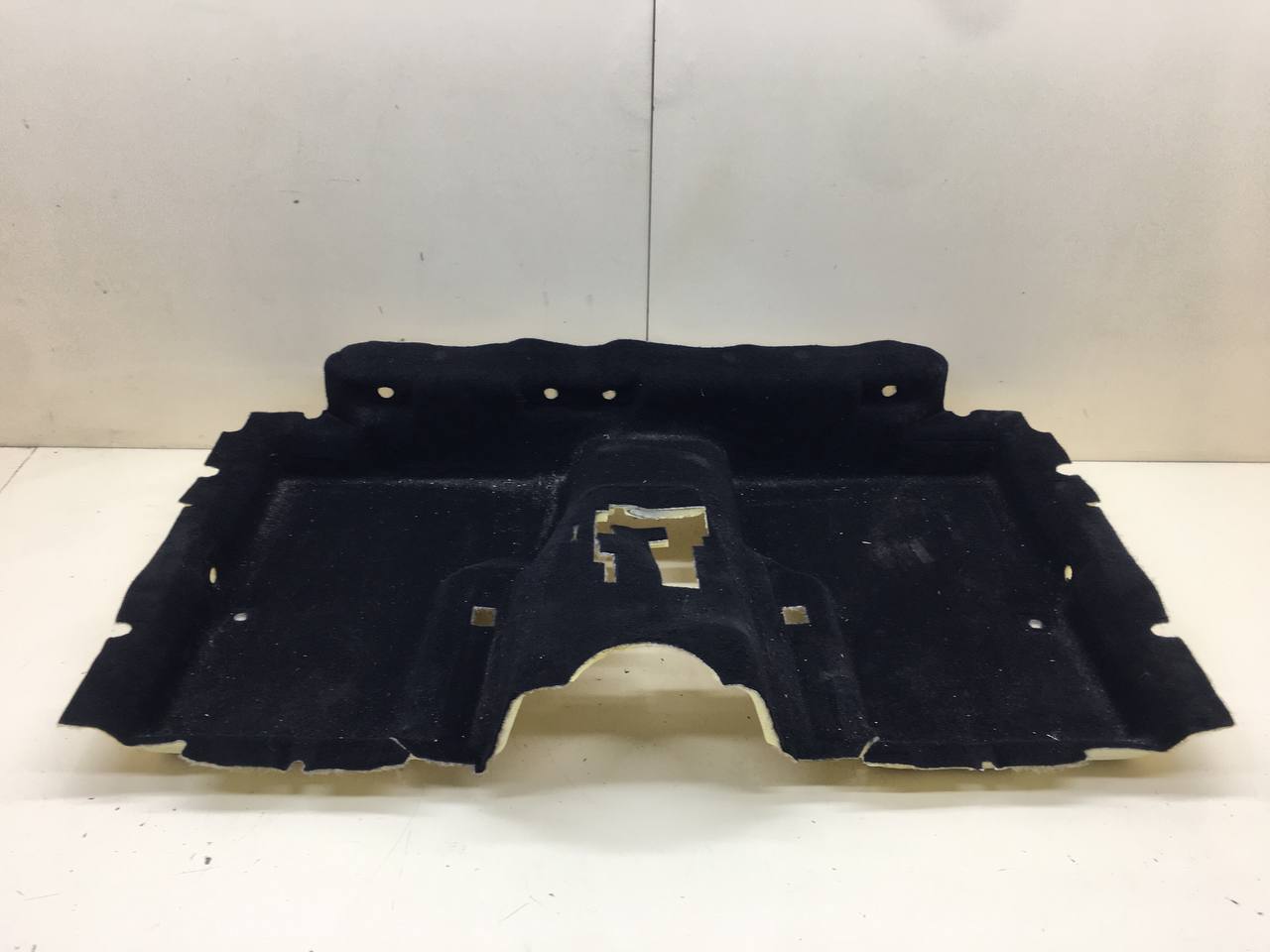 Покрытие напольное (ковролин) Lada  Niva Travel 2020>