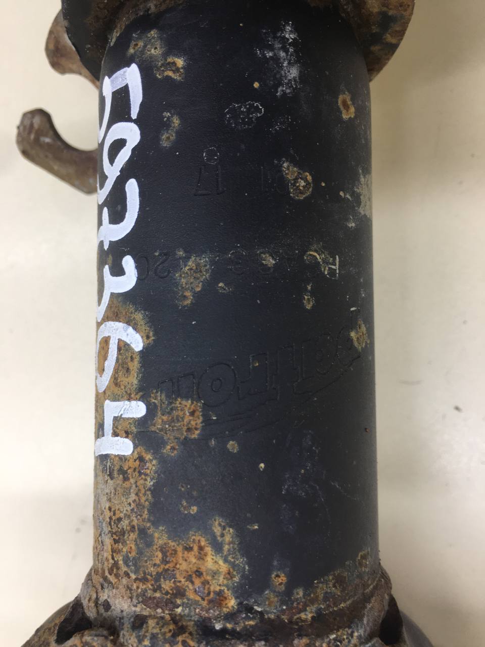 Амортизатор передний Vortex Estina 2008-2012